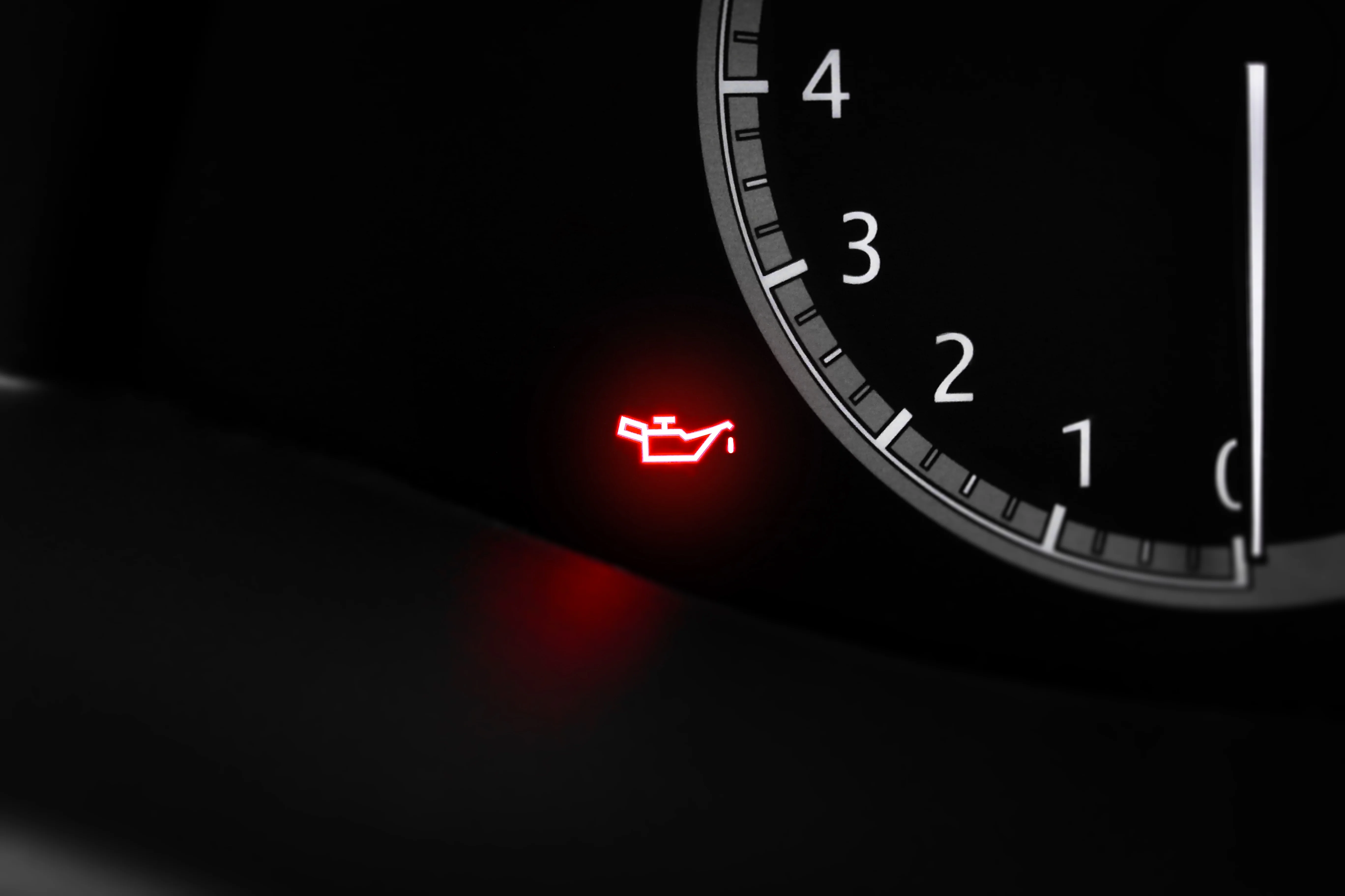 Quels sont les signes que votre voiture a besoin d’un changement d’huile ?
